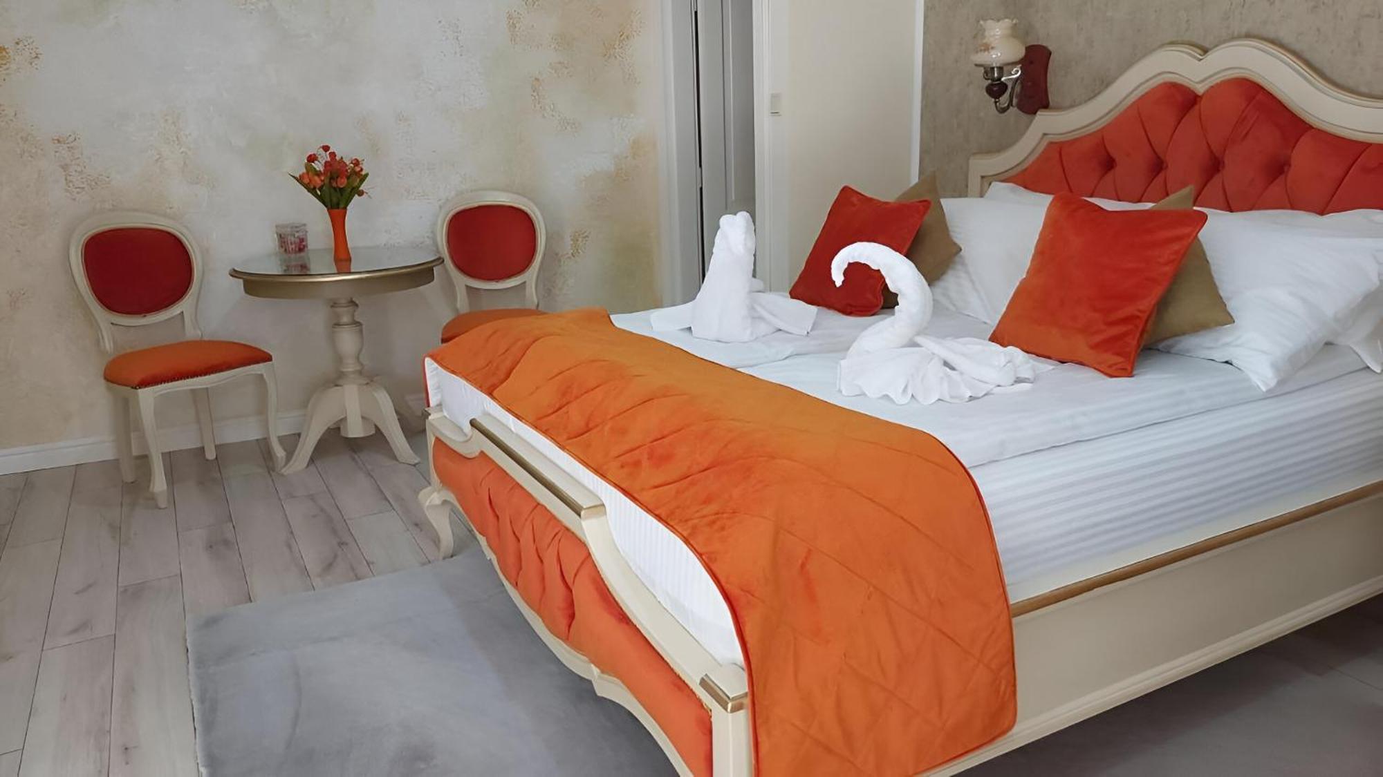 Cochet House Sibiu Aparthotel Bagian luar foto