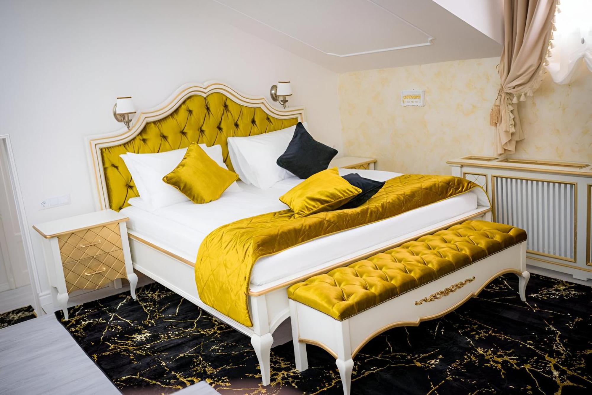 Cochet House Sibiu Aparthotel Bagian luar foto