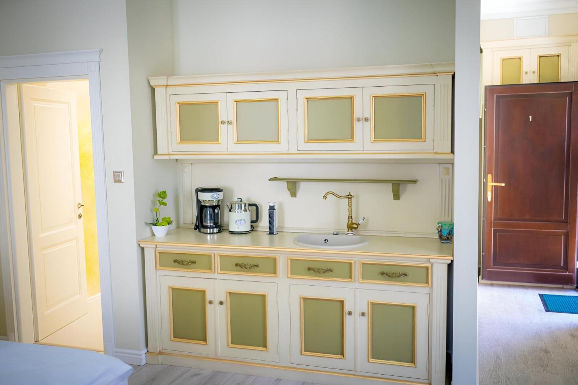 Cochet House Sibiu Aparthotel Bagian luar foto